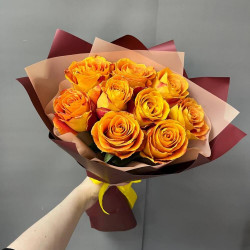 9 оранжевых роз